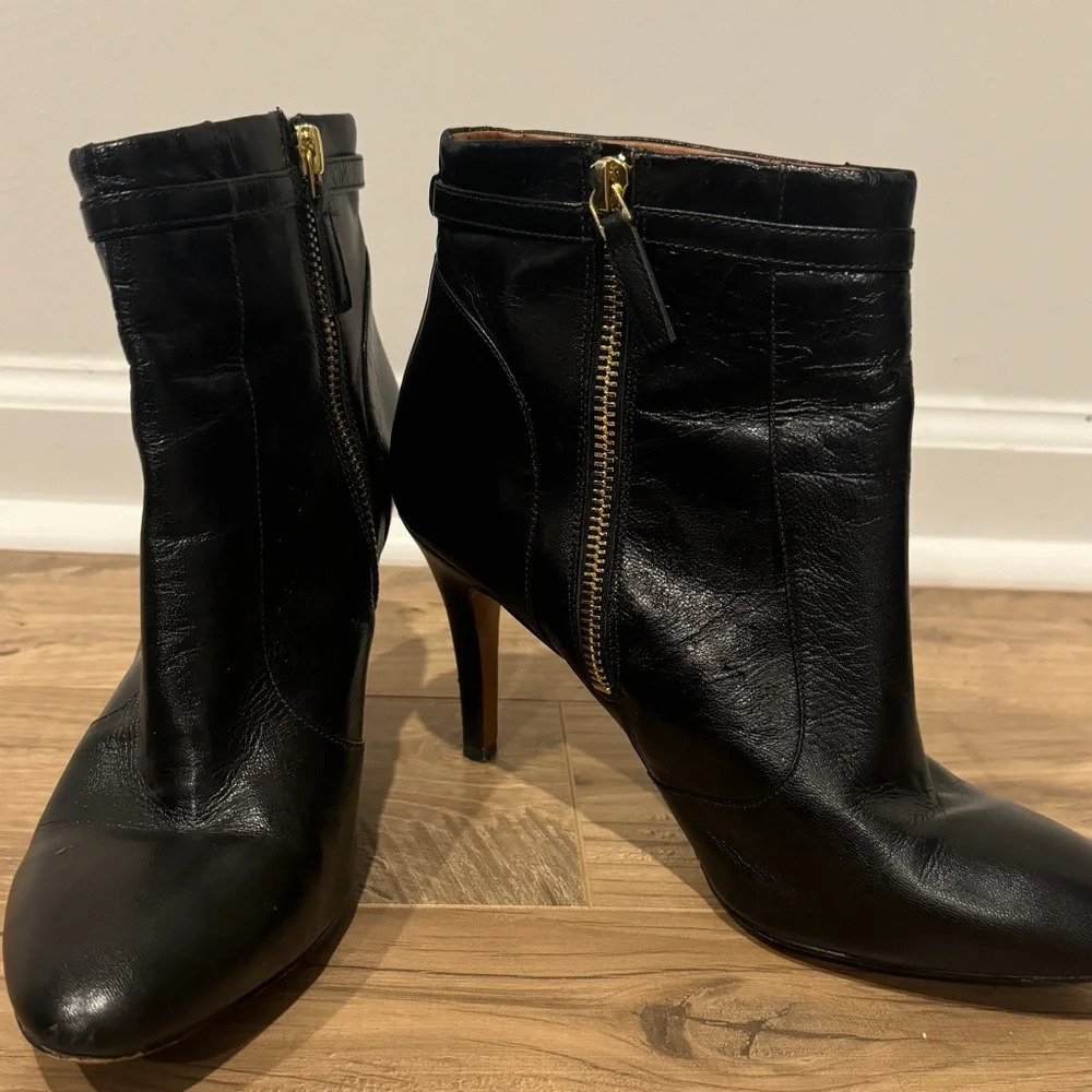 Nine West Mainstay Black Bootie size 10
